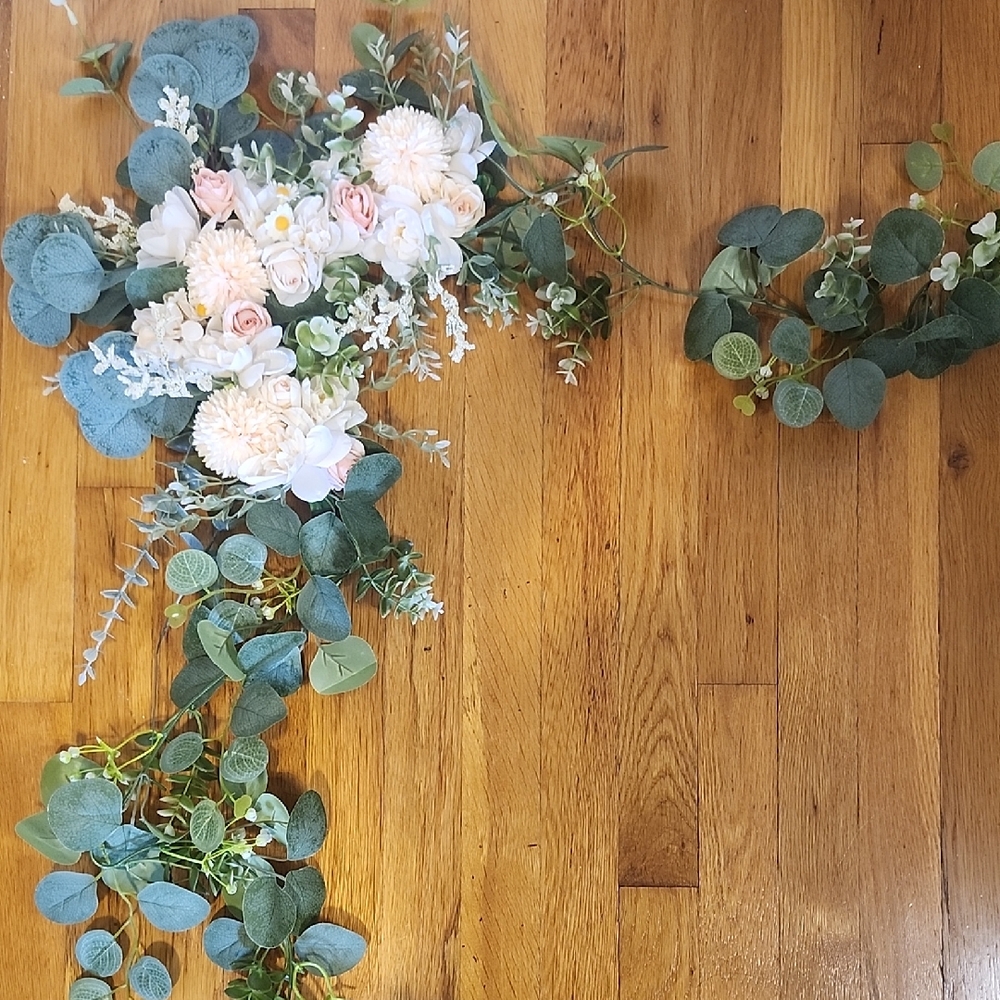 Elegant Floral Garland with Cream and Green Accents